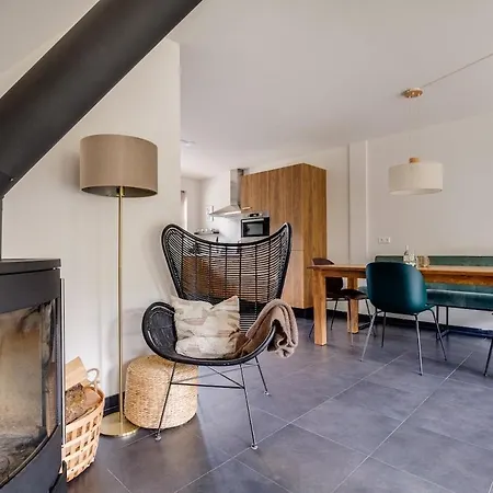Holiday home Welkom In Ons Huisje In Het Bos Met Prive Sauna Lunteren